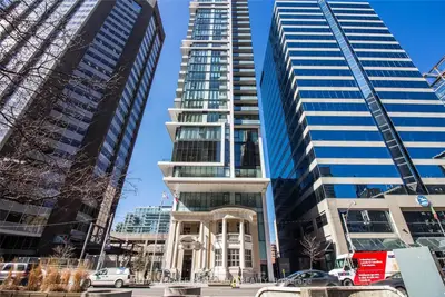 Condo Apartment in Toronto