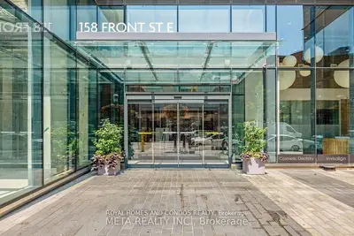 Condo Apartment in Toronto