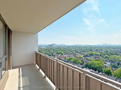 666 Spadina Avenue 2503, Toronto, On M5s 2h8