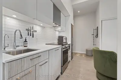 Condo Apartment in Toronto
