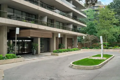 10 Avoca Avenue 501, Toronto, On M4t 2b7