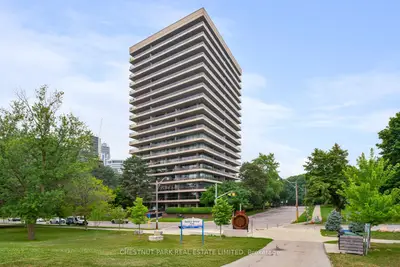 Co-op Apartment in Toronto