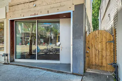 819 Dundas Street W, Toronto, On M6j 1v4