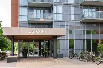 Condo Apartment in Toronto