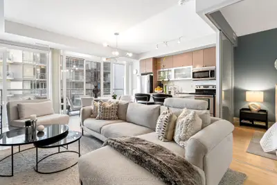 Condo Apartment in Toronto