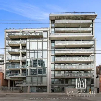 Condo Apartment in Toronto