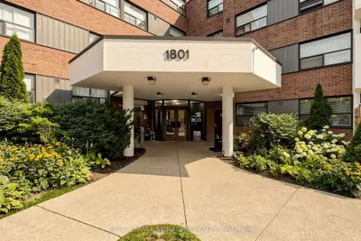 Condo Apartment in Toronto