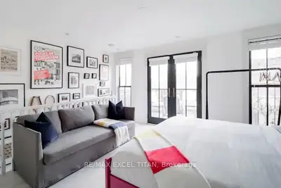 Duplex in Toronto