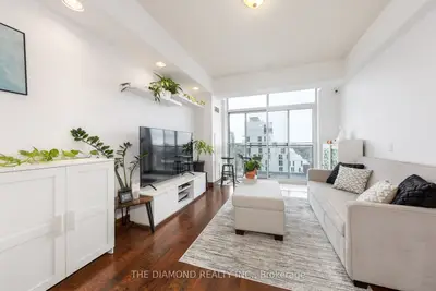 Condo Apartment in Toronto