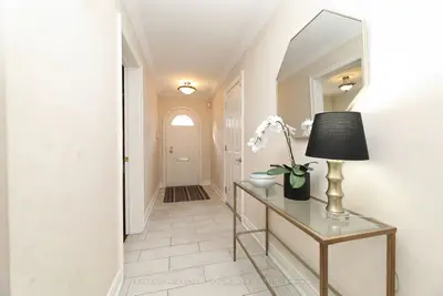 38 Crimson Millway, Toronto, On M2l 1t6