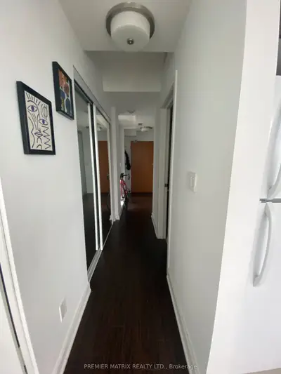 Condo Apartment in Toronto