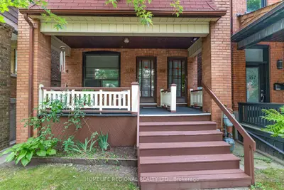 353 St Clarens Avenue, Toronto, On M6h 3w2