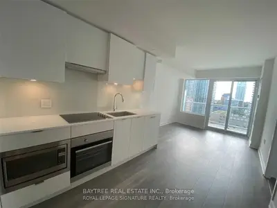 Condo Apartment in Toronto