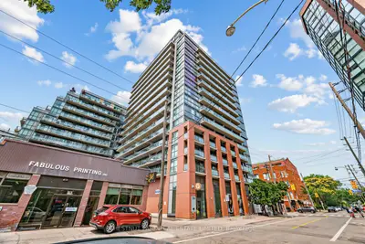 Condo Apartment in Toronto