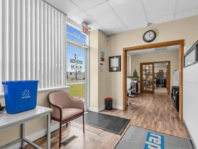132 Sunrise Avenue, Toronto, On M4a 1b3