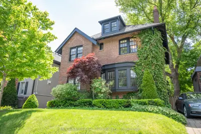 1396 Mount Pleasant Road, Toronto, On M4n 2t8