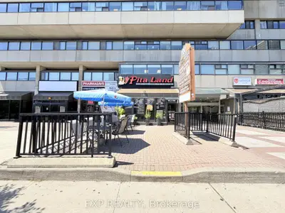 720 Spadina Avenue, Toronto, On M5s 2t9