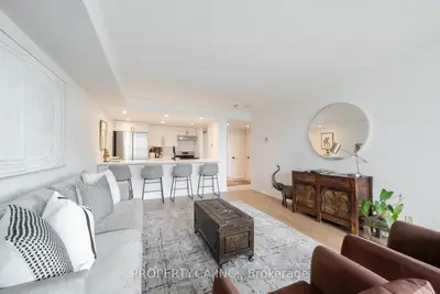 Condo Apartment in Toronto