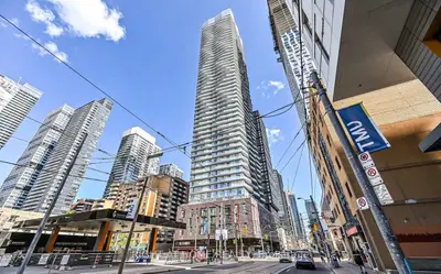 Condo Apartment in Toronto