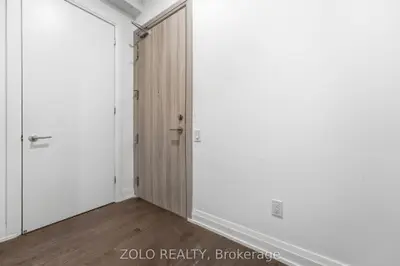 75 Canterbury Place Ph303, Toronto, On M2n 0l2