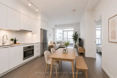 Condo Apartment in Toronto