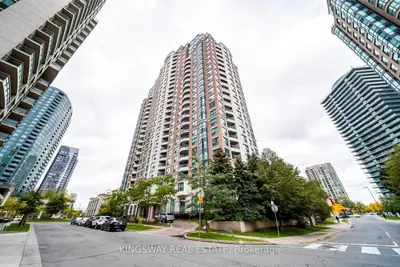 Condo Apartment in Toronto