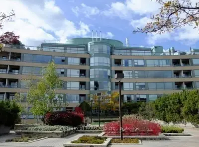 Condo Apartment in Toronto