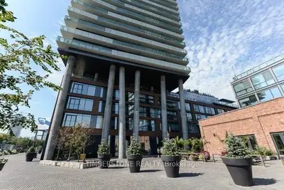 Condo Apartment in Toronto