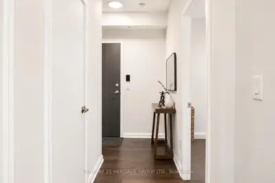 11 Bogert Avenue Ne 708, Toronto, On M2n 0h4