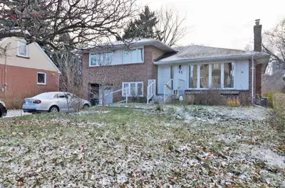 43 Churchill Avenue, Toronto, On M6j 2b5