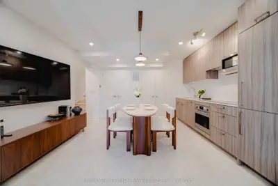 73 Curlew Drive 62, Toronto, On M3a 0b1