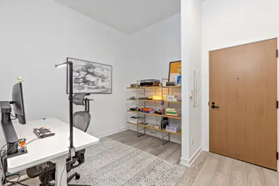 8 Tippett Road 107, Toronto, On M3h 0e7