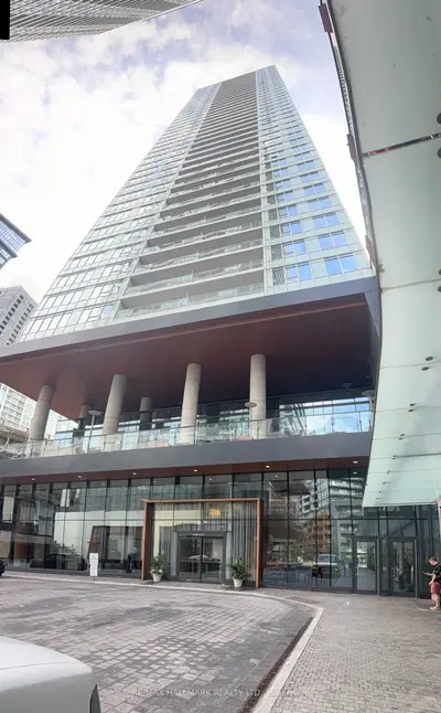 17 Bathurst Street 3206, Toronto, On M5v 0n1