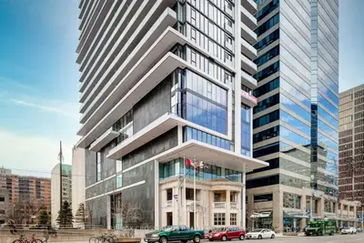 Condo Apartment in Toronto