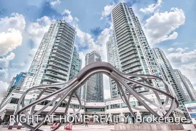 Condo Apartment in Toronto