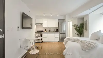 Condo Apartment in Toronto