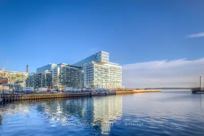 39 Queens Quay E 302, Toronto, On M5e 0a5