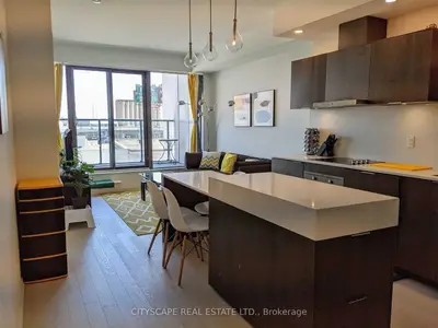 12 Bonnycastle Street 206, Toronto, On M5a 0c8