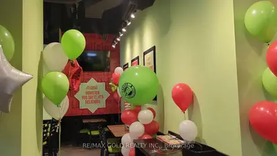 373 Church Street, Toronto, On M5b 1z9