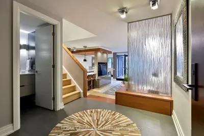 40 Oaklands Avenue 107, Toronto, On M4v 2z3