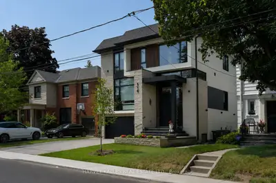 110 Mona Drive, Toronto, On M5n 2r4