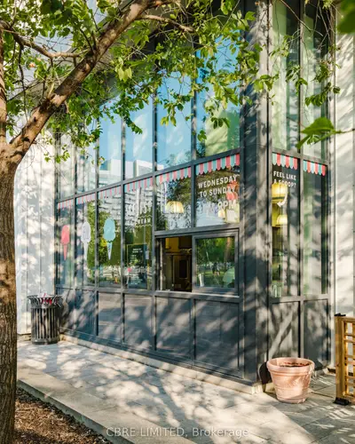 555-563 Dundas Street E, Toronto, On M5a 2b7