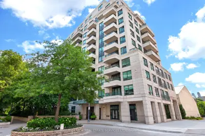 Condo Apartment in Toronto