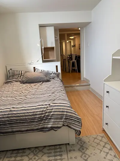 2 Coates Avenue Lower, Toronto, On M6c 1k7