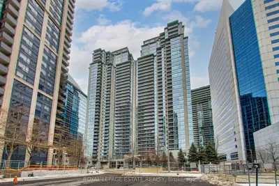 4978 Yonge Street 808, Toronto, On M2n 7g8