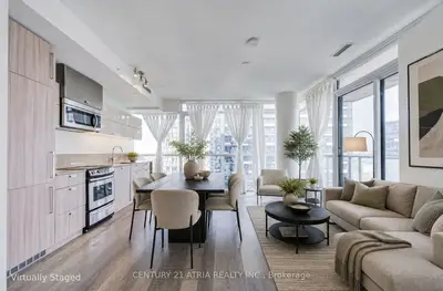 Condo Apartment in Toronto