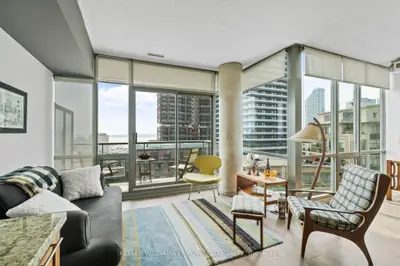 33 Mill Street 1206, Toronto, On M5a 3r3