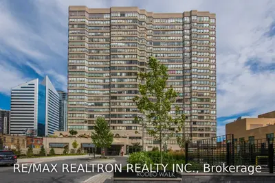 Condo Apartment in Toronto