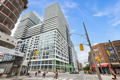 Condo Apartment in Toronto
