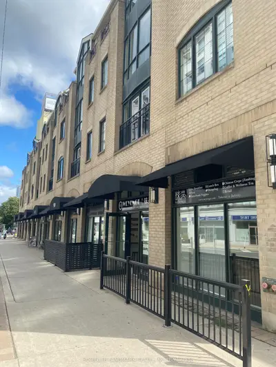 909 Yonge Street 27-28, Toronto, On M4w 2h2